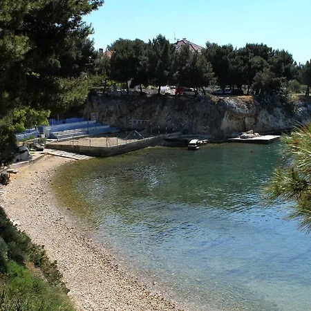 With A Parking Space - 13557 * זאדאר